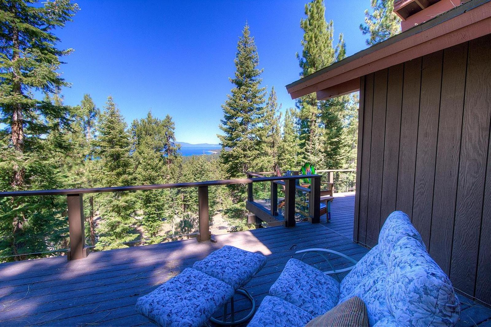 Heavenly Tree House by Lake Tahoe Accommodations Main image 2